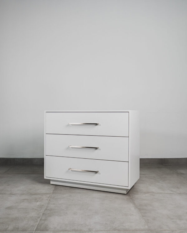 BROOKLYN – WHITE CHEST OF DRAWERS