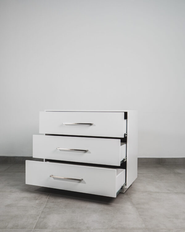 BROOKLYN – WHITE CHEST OF DRAWERS