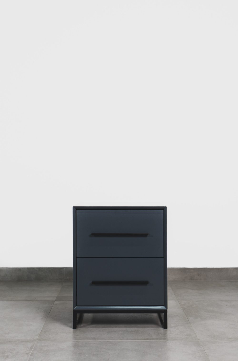 LONDON - GREY & BLACK PEDESTAL - Image 4
