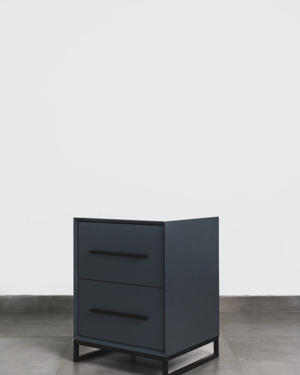 LONDON – GREY & BLACK PEDESTAL