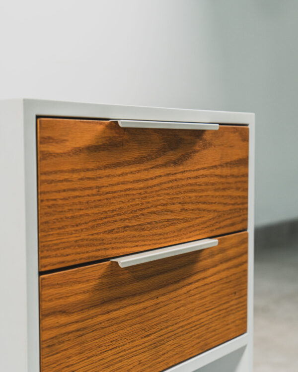 NOA – WHITE & VENEER PEDESTAL