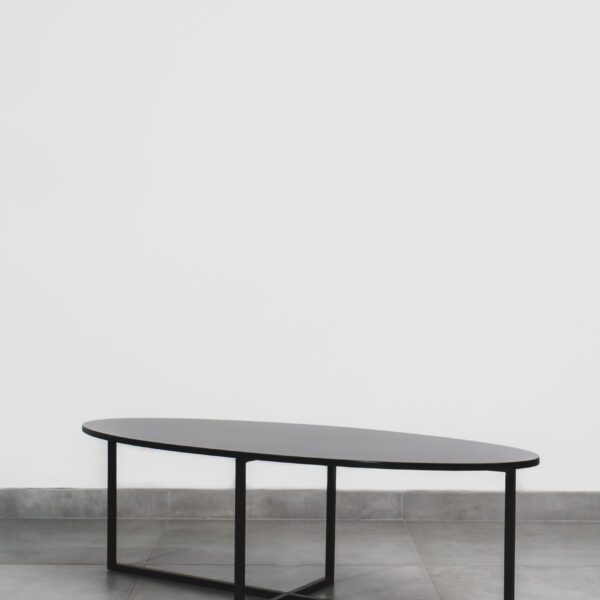ONYX – OVAL COFFEE TABLE
