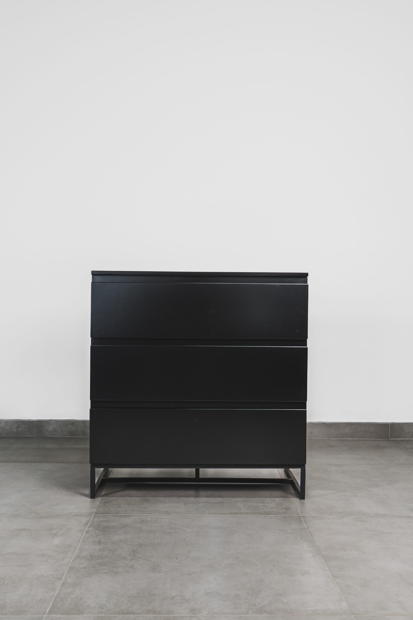 SYDNEY - BLACK CHEST OF DRAWERS - Image 3