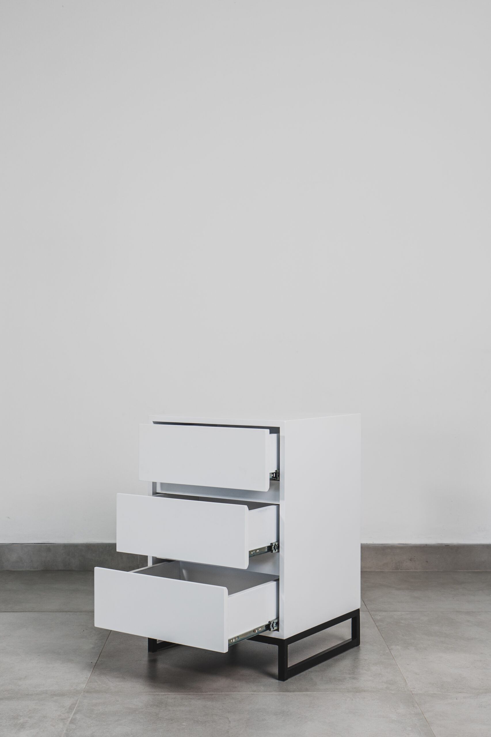 SYDNEY - WHITE PEDESTAL - Image 2