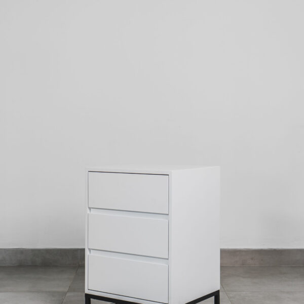 SYDNEY – WHITE PEDESTAL