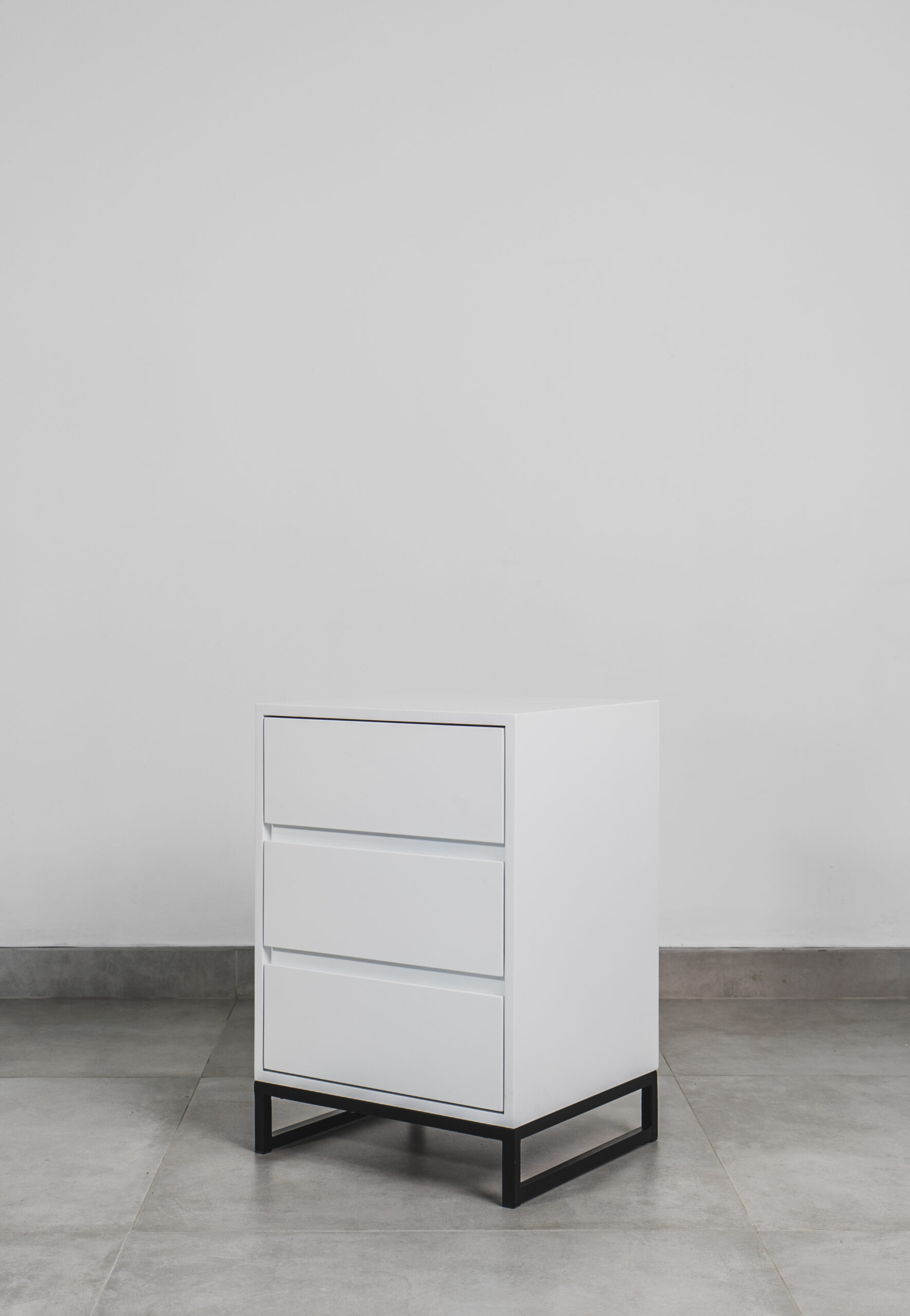 SYDNEY - WHITE PEDESTAL