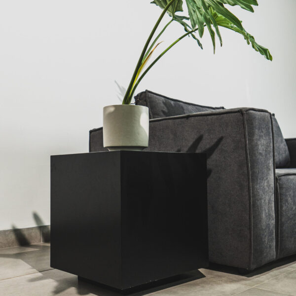 CUBE – BLACK SIDE TABLE