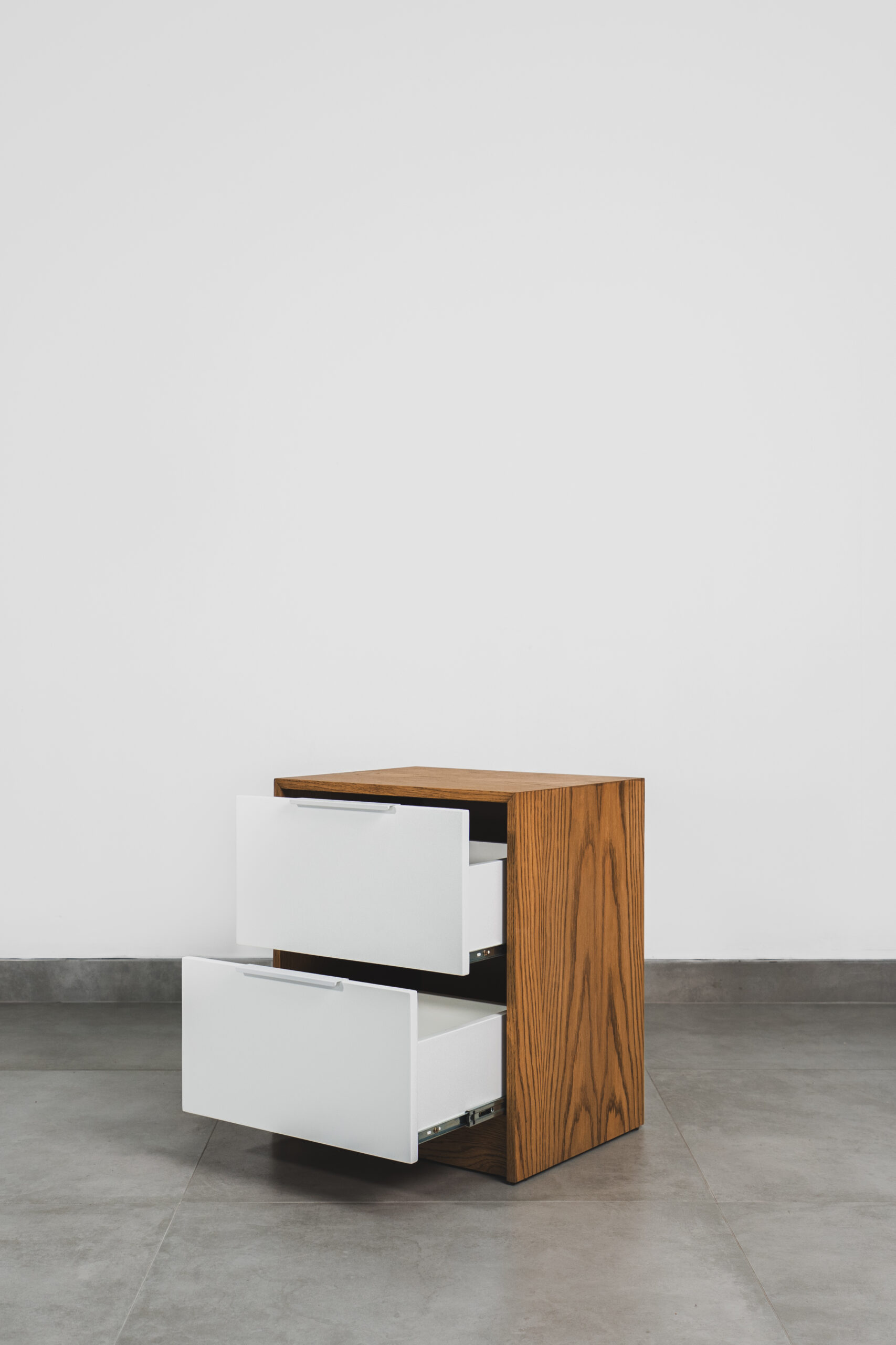 LUNA - PEDESTAL - Image 2