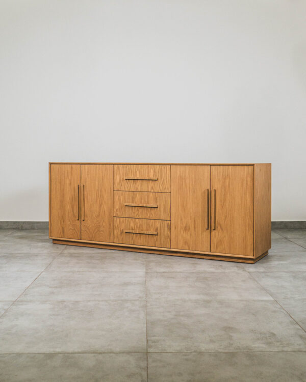WINSTON – SIDEBOARD