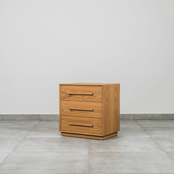 WINSTON – PEDESTAL