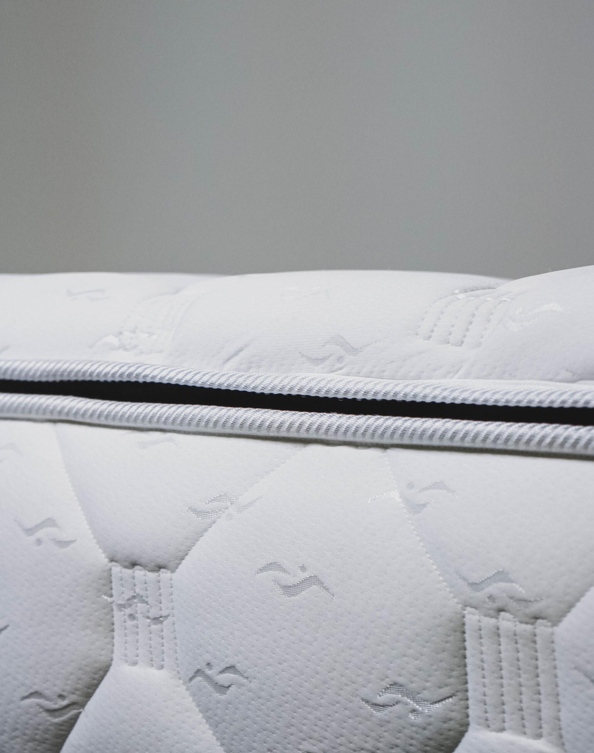 PILLOW TOP - MATTRESS & BASE SET - Image 2