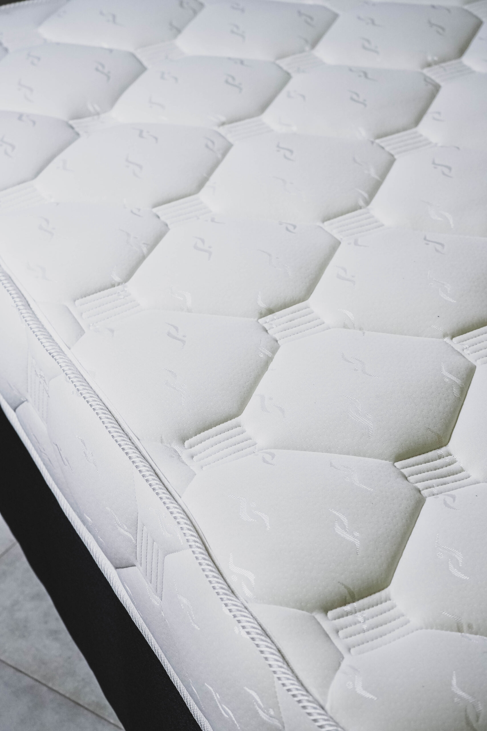 FULL FOAM - MATTRESS & BASE SET - Image 3