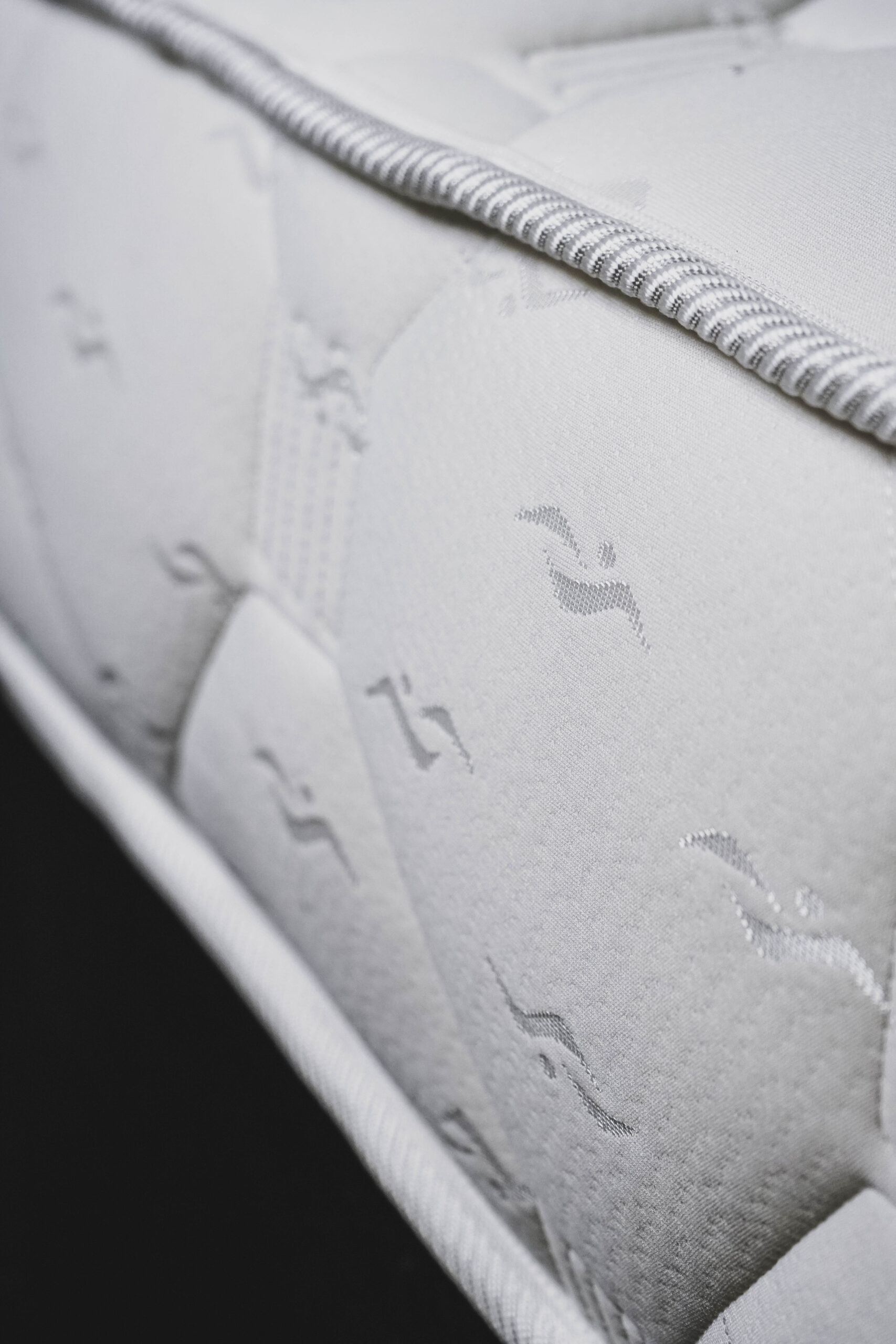 FULL FOAM - MATTRESS & BASE SET - Image 4