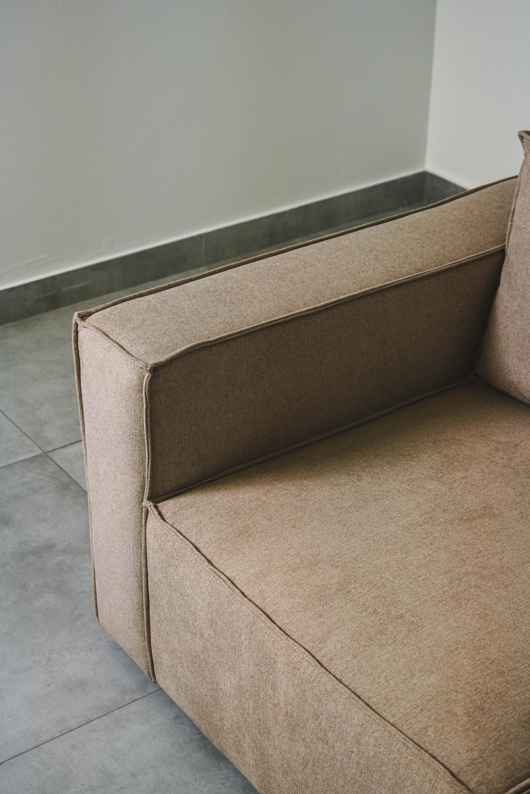 SOLASTA - 3 SEATER COUCH WITH OTTOMAN - FRENCH OAK - Image 13