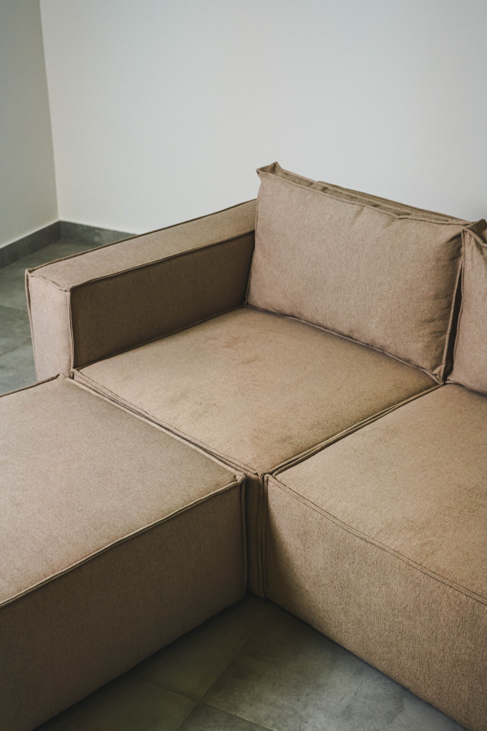 SOLASTA - 3 SEATER COUCH WITH OTTOMAN - FRENCH OAK - Image 12